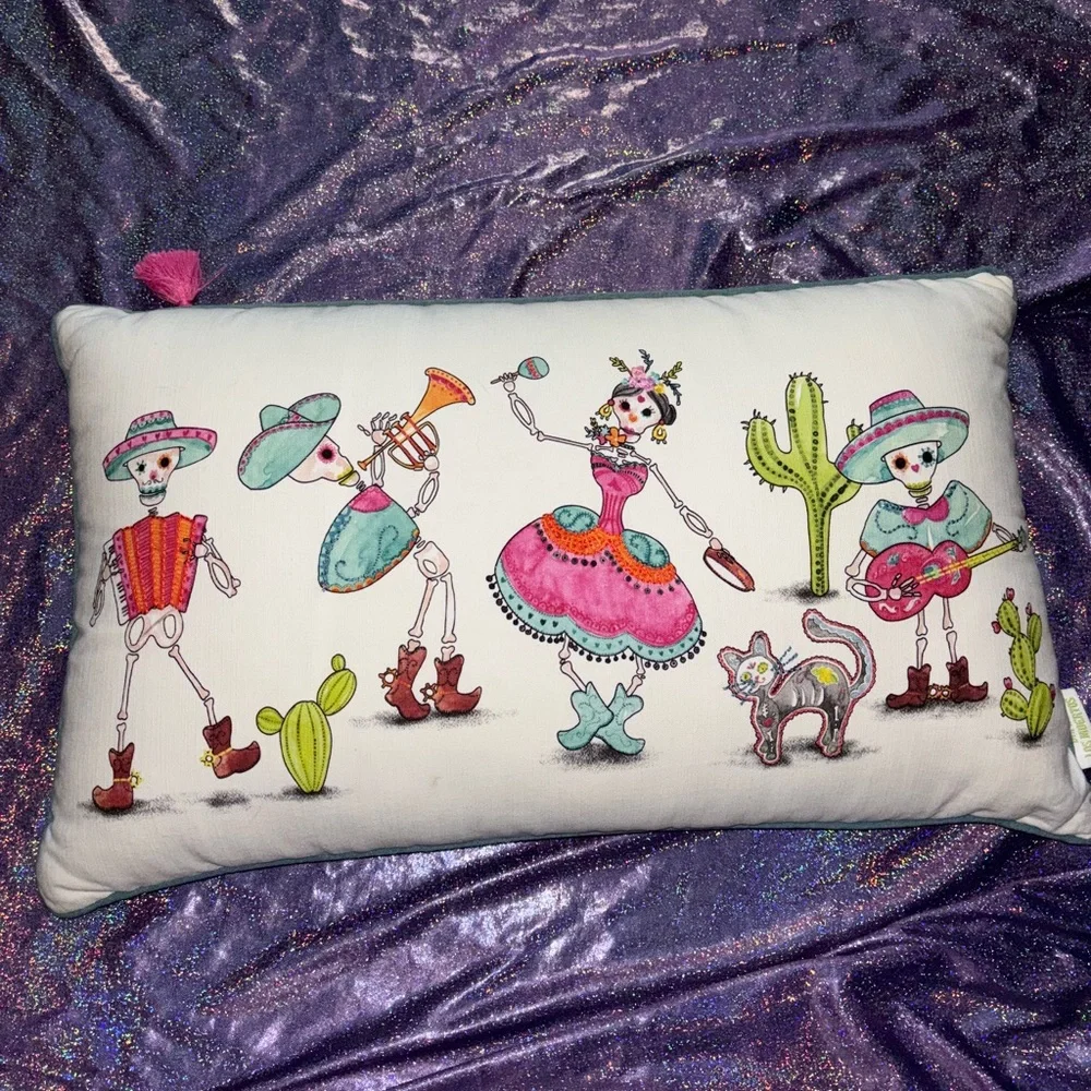 Dia De Los Muertos Throw Pillow